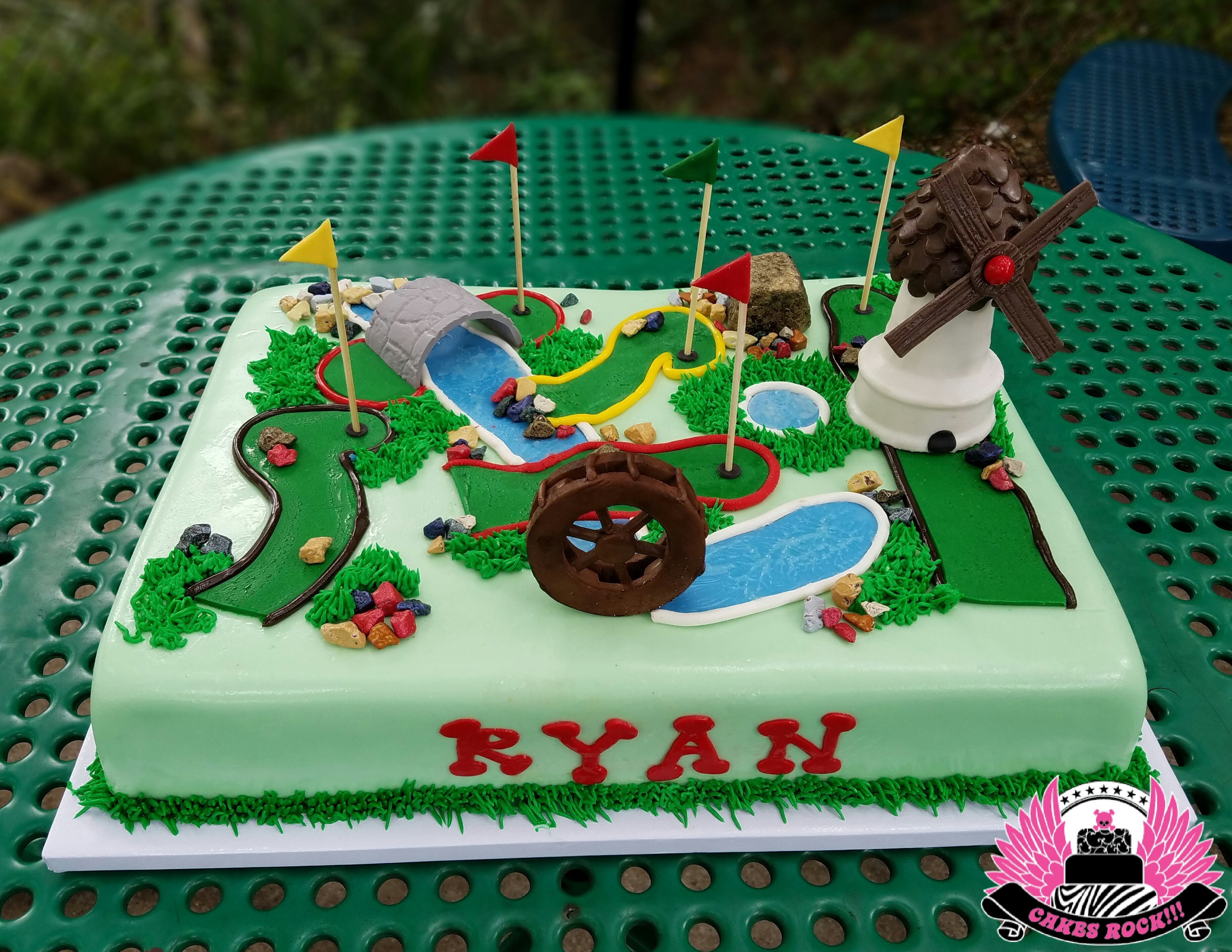Ryans' mini golf cake